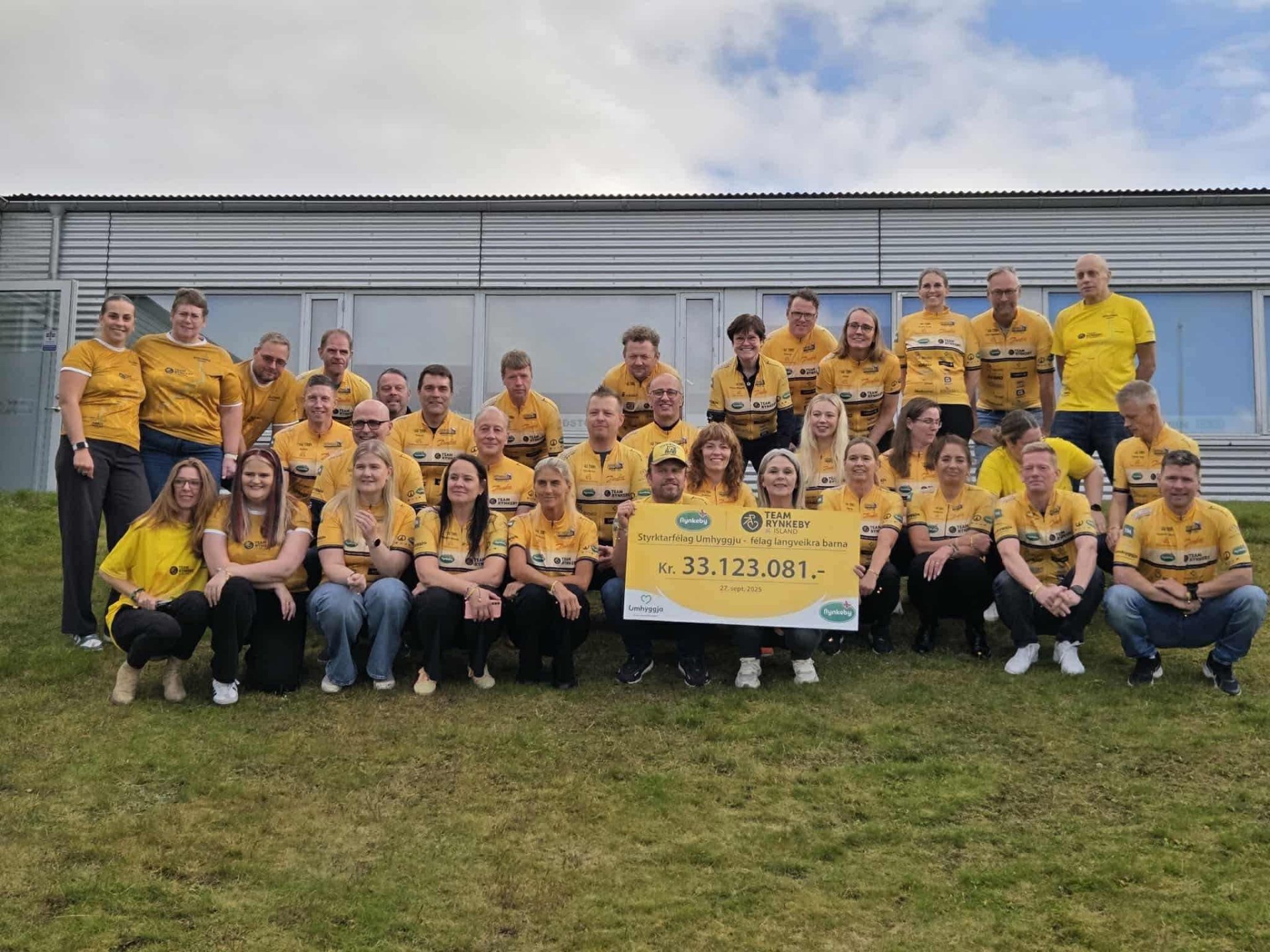 Team Rynkeby Ísland liðið 2024-2025 með afrakstur ársins